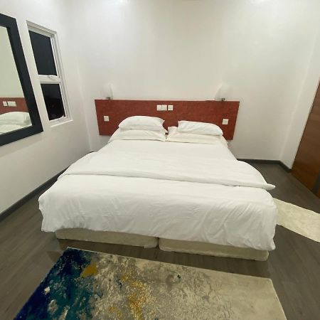 Fatims Beach House Maafushi Bagian luar foto