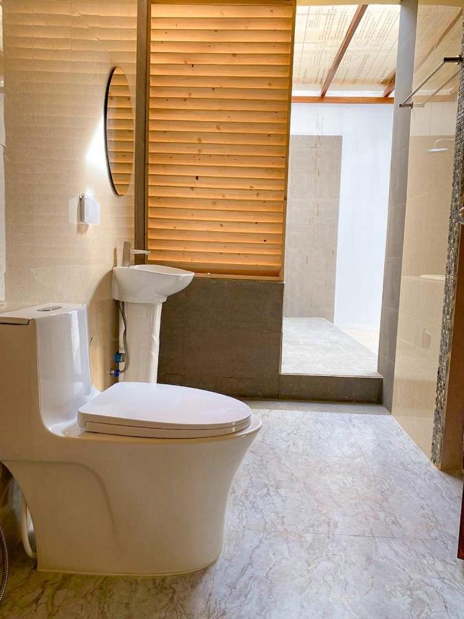 Fatims Beach House Maafushi Bagian luar foto