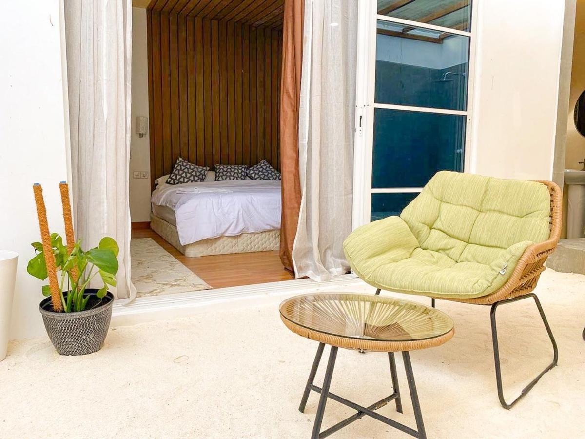 Fatims Beach House Maafushi Bagian luar foto